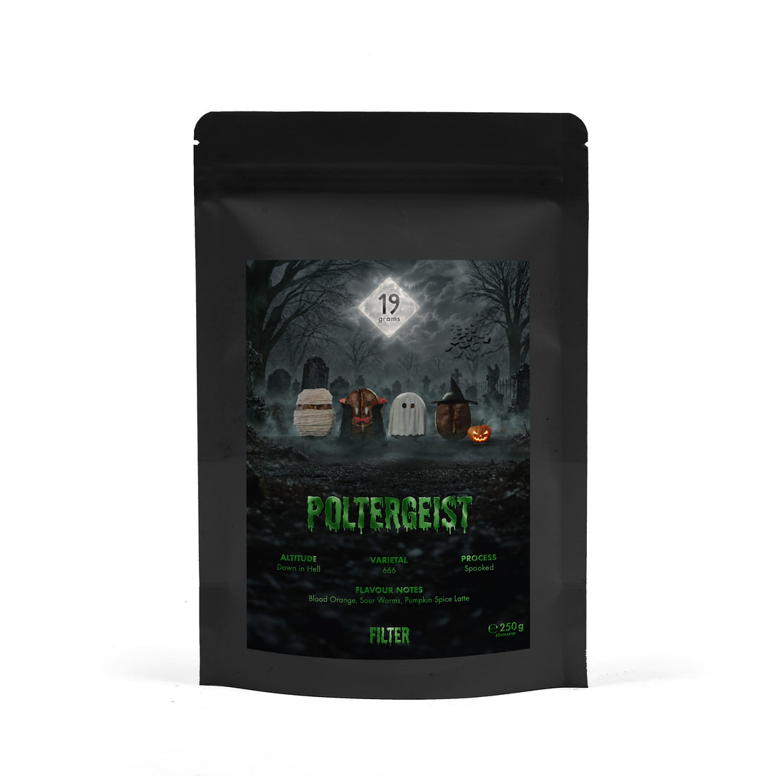 19grams Poltergeist Filter 250g Kaffeebeutel Produktmockup – schwarzer Beutel mit Halloween-Friedhofsmotiv und Flavour Notes Blood Orange, Sour Worms, Pumpkin Spice Latte