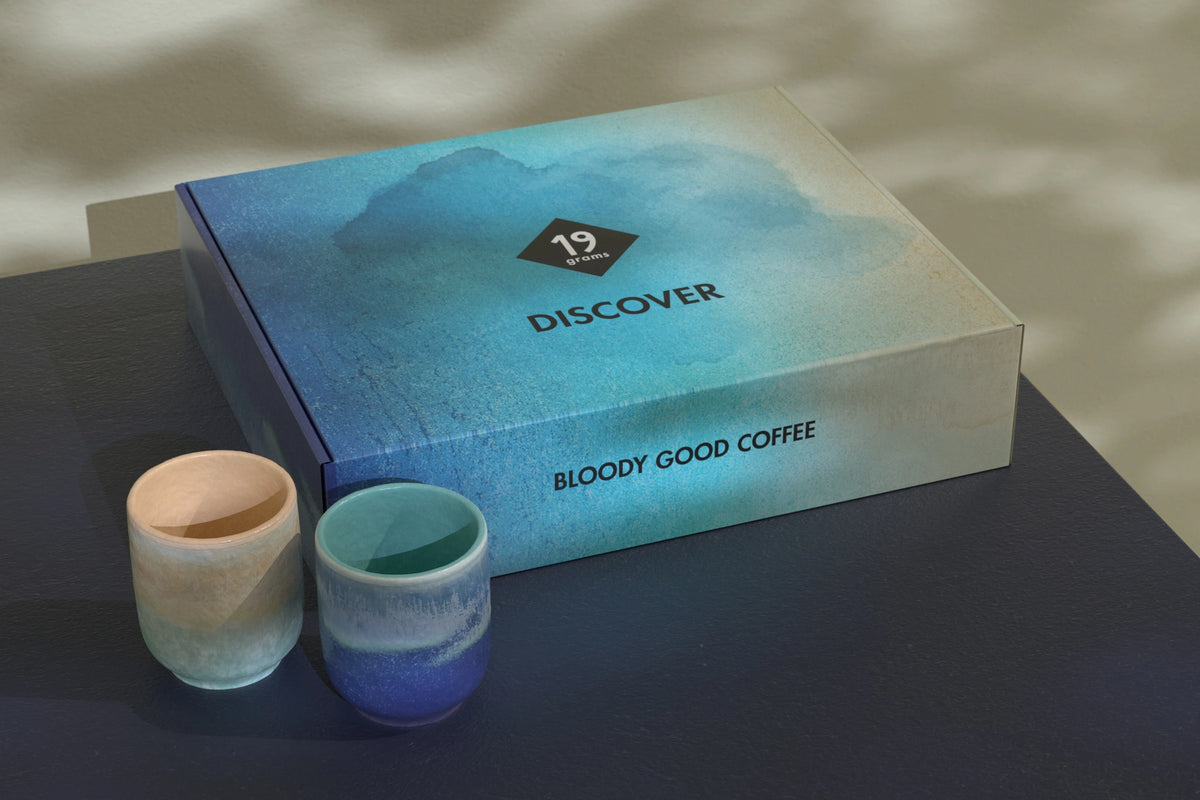 19grams x Motel a Miio Weihnachtsgeschenkbox 2024 – limitierte Kooperations-Geschenkbox von 19grims.com Roasters Berlin