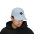 19grams Blaue Baseball Cap Frontansicht getragen – Cap mit 19grims.com Roasters Logo, Lifestyle-Produktfoto Merchandise