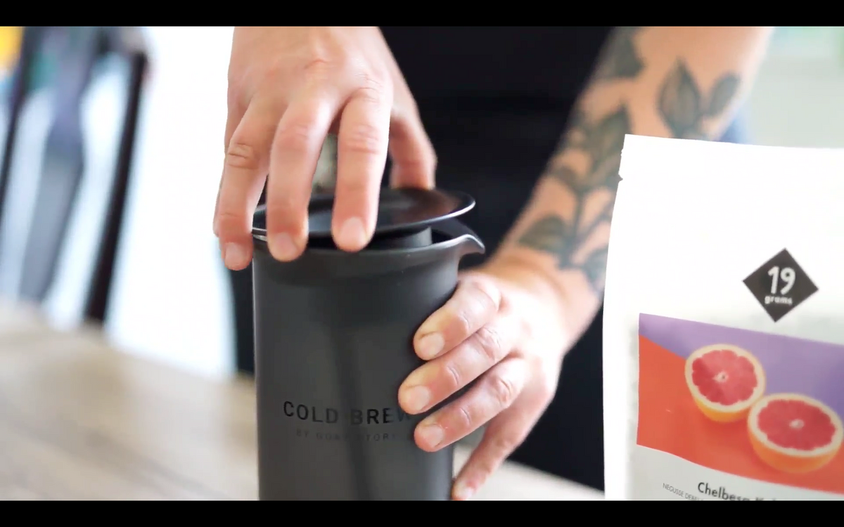 Laden Sie das Video: Cold Brew machen mit 19grams X Goat Story