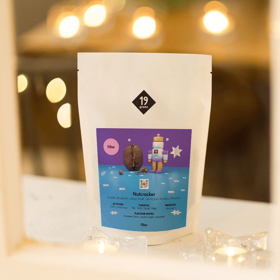 19grams Nutcracker Nikolauskaffee Filterkaffee – Weihnachtskaffee Produktbild Specialty Coffee